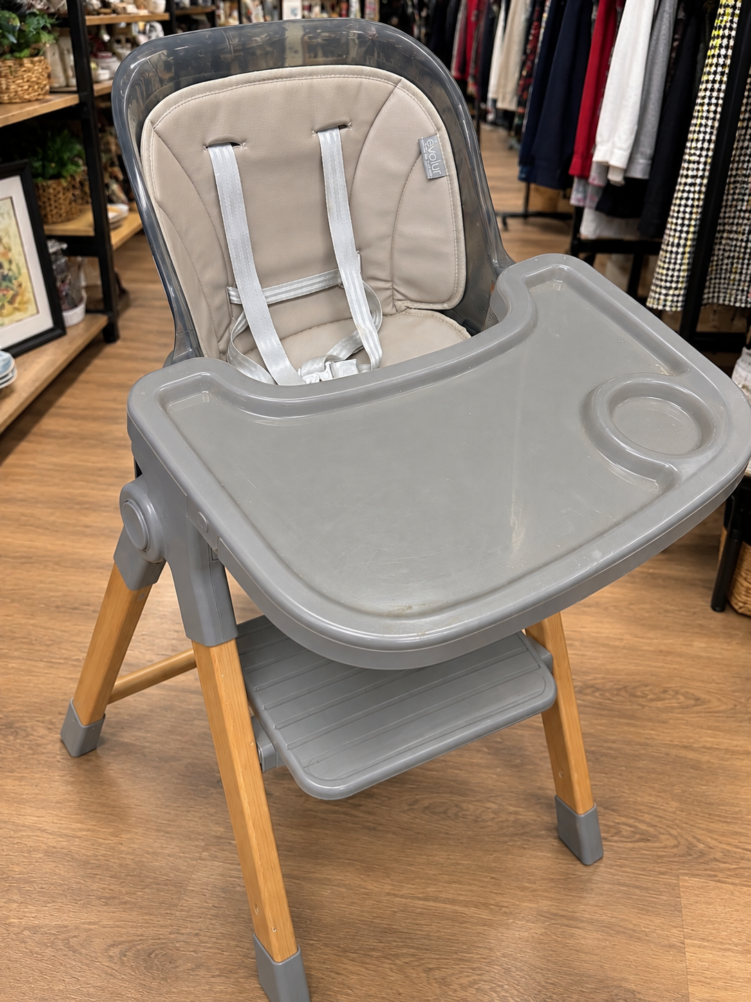 Evolur High Chair – Gray & Natural Wood
