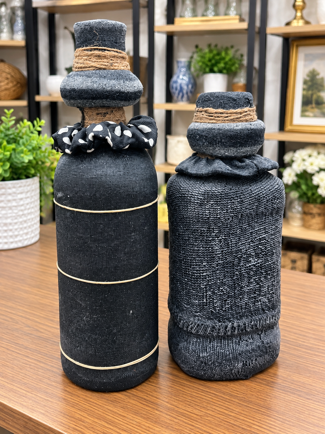 Decorative Black Bottle Vase Set – 2 Pieces