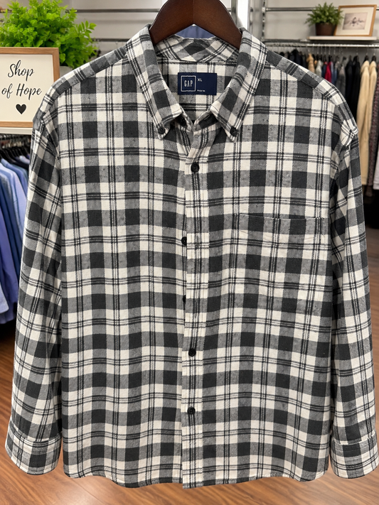 GAP Black & White Plaid Flannel Shirt – Size XL