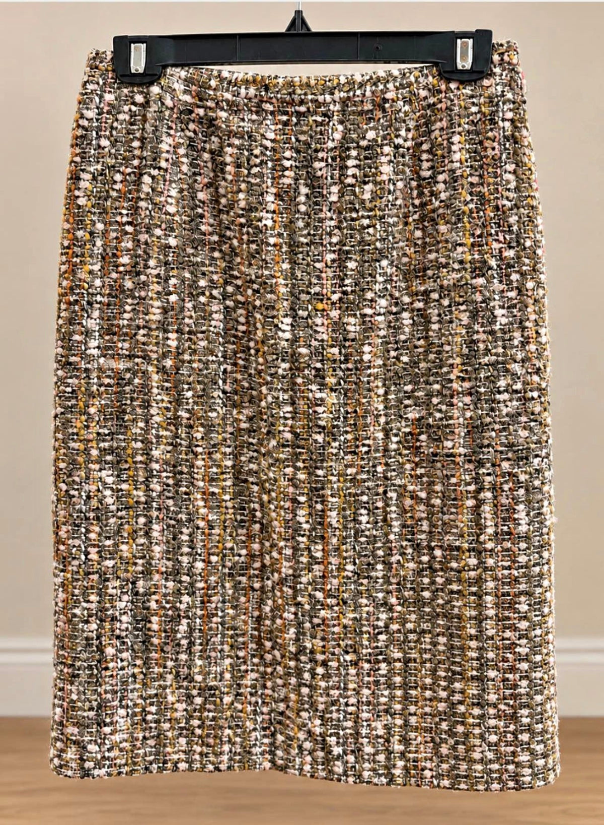 Neiman Marcus Exclusive Tweed Skirt – Size 8