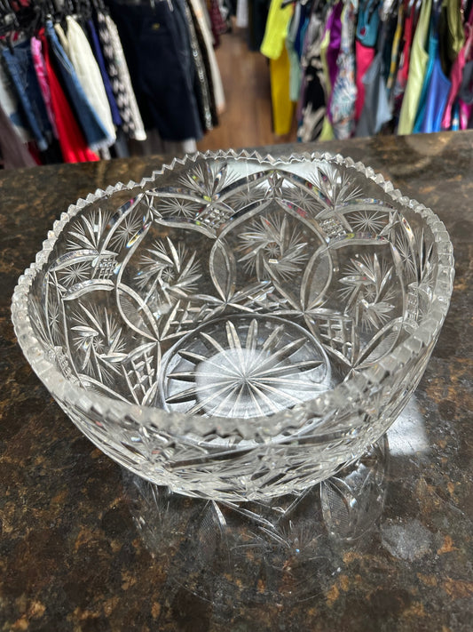 Vintage Cut Crystal Bowl – Starburst Pattern